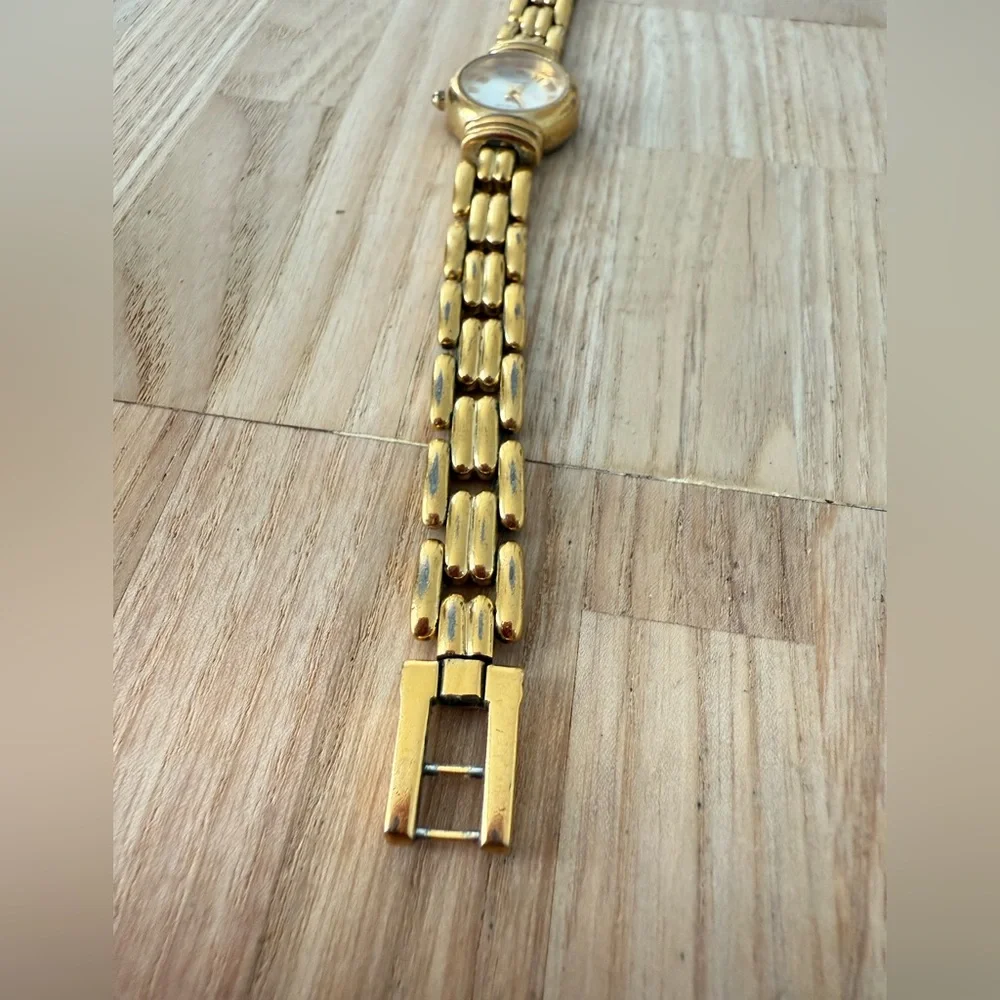 Rare vintage Armitron ladies reversible metal two tone watch NEW BATTERY